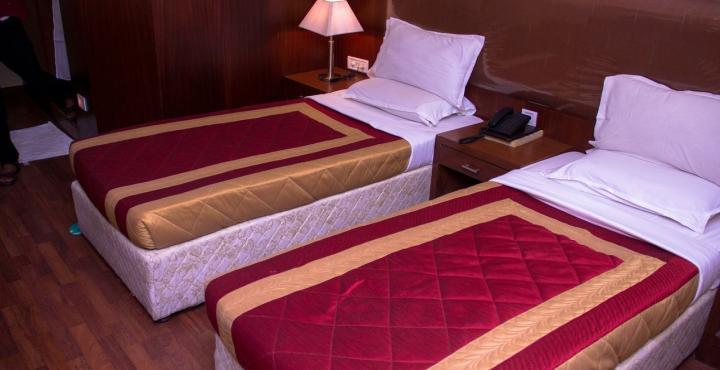 Hotel Noor Empire International Kormangala Бангалор Экстерьер фото