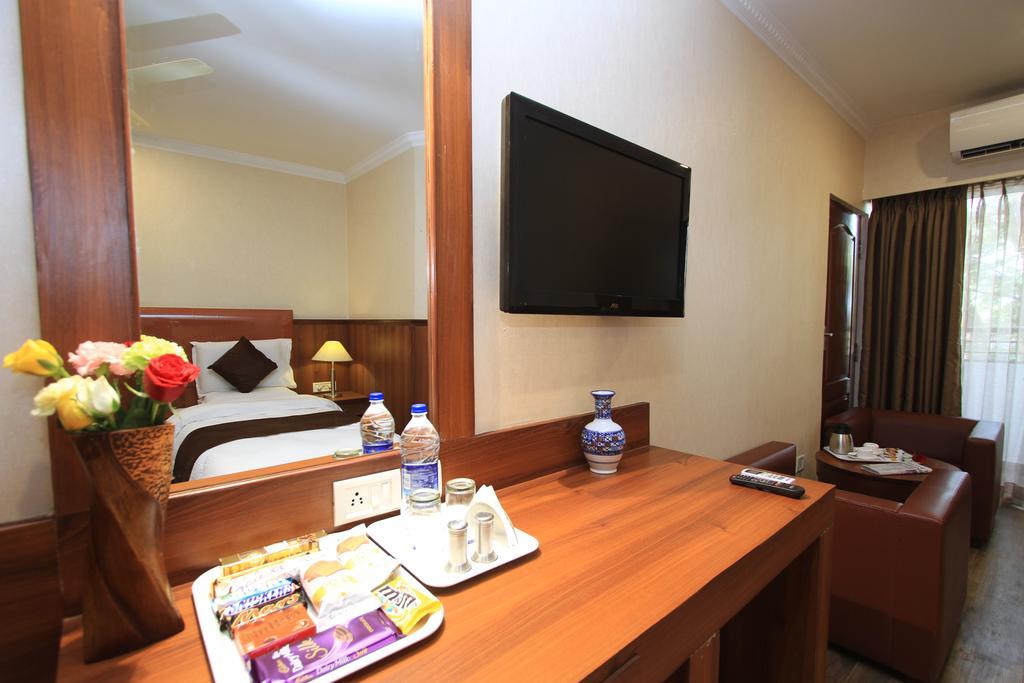 Hotel Noor Empire International Kormangala Бангалор Экстерьер фото